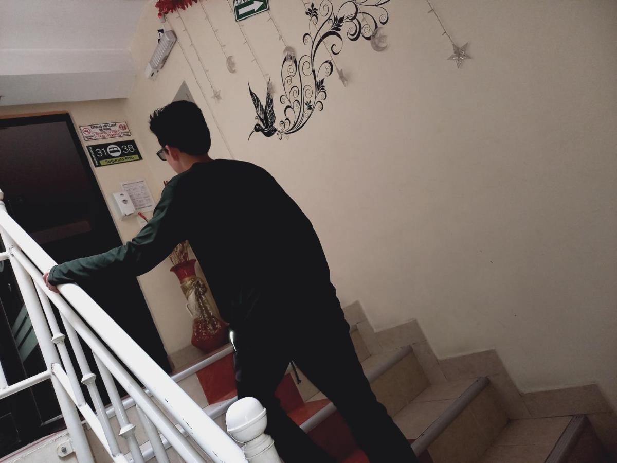 קיטו Hostal Oro Orense מראה חיצוני תמונה