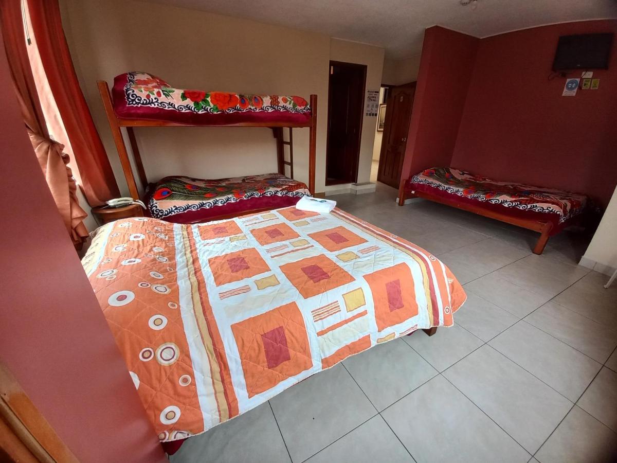 קיטו Hostal Oro Orense מראה חיצוני תמונה