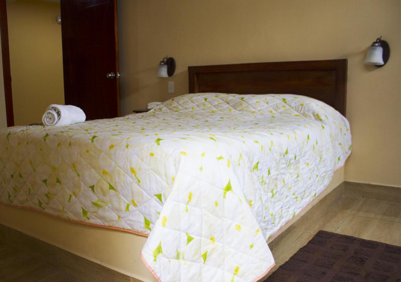קיטו Hostal Oro Orense מראה חיצוני תמונה